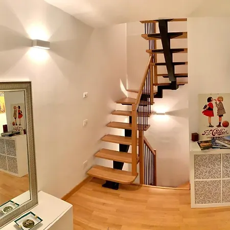Milan Center Studio Apartment In Corso Magenta מילאנו